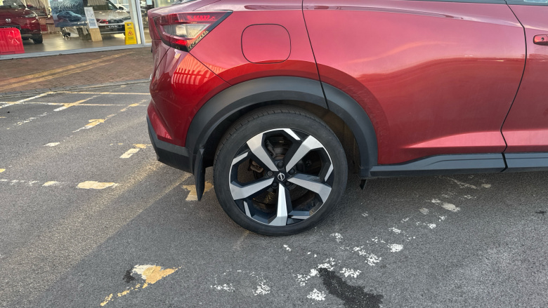 Nissan Juke 1.6 Hybrid Tekna 5dr Auto Hybrid Hatchback